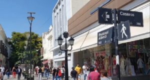 Feriados y horarios especiales: así atenderá el comercio en Salta en Nochebuena y Año Nuevo