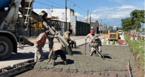 La colectora de Av. Tavella suma mejoras para una circulación más segura