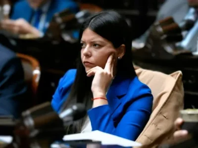 Gestión 0 para Emilia Orozco: intenta adjudicarse una obra que jamás gestionó