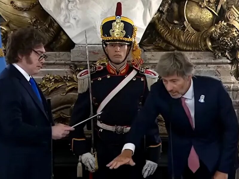 Nepotismo explícito: el ministro de Justicia designó a su hermano como jefe de Gabinete de la cartera que conduce