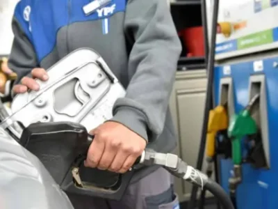Combustibles: volvieron a subir en Salta y la nafta premium ya supera los $2500