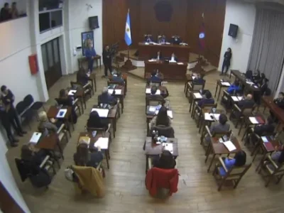 Se aprobó la nueva Carta Orgánica Municipal de la Capital: incluye el requisito de secundario completo y la declaración «próvida»