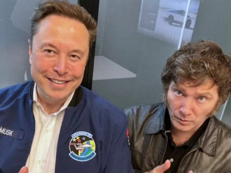 Javier Milei confesó que le pidió a Elon Musk que le regalara un Tesla Cybertruck y diputados pedirán informes