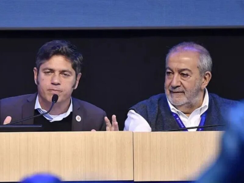 «Axel Presidente», la aclamación del sindicato de la Sanidad para Kicillof en Córdoba