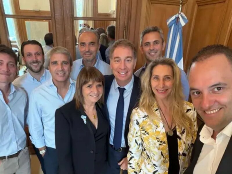 A pesar de la feroz interna, Javier Milei busca mostrar una foto de unidad junto a su mesa política