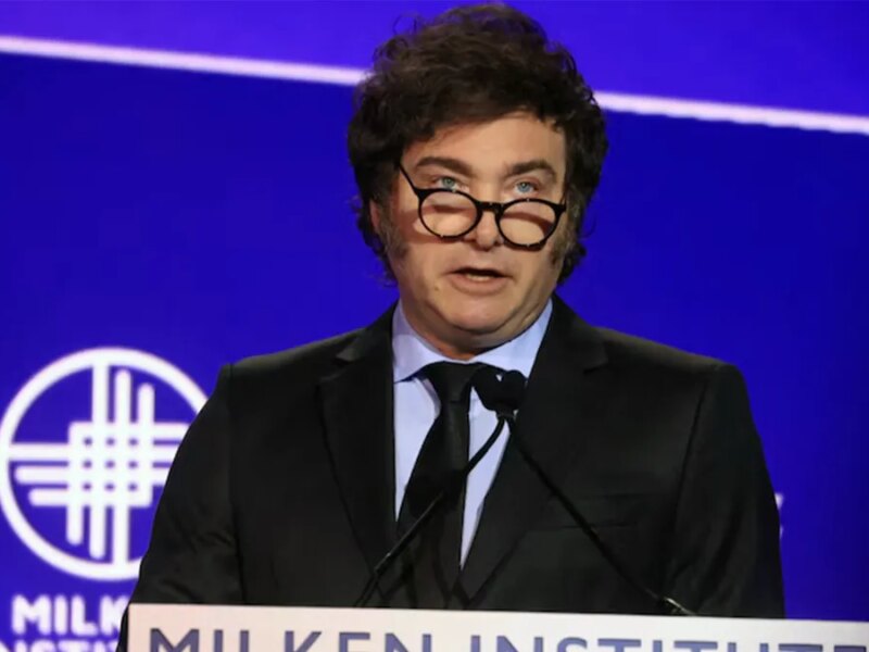 Javier Milei ya partió a Estados Unidos: esta vez, hablará en un foro en Los Ángeles
