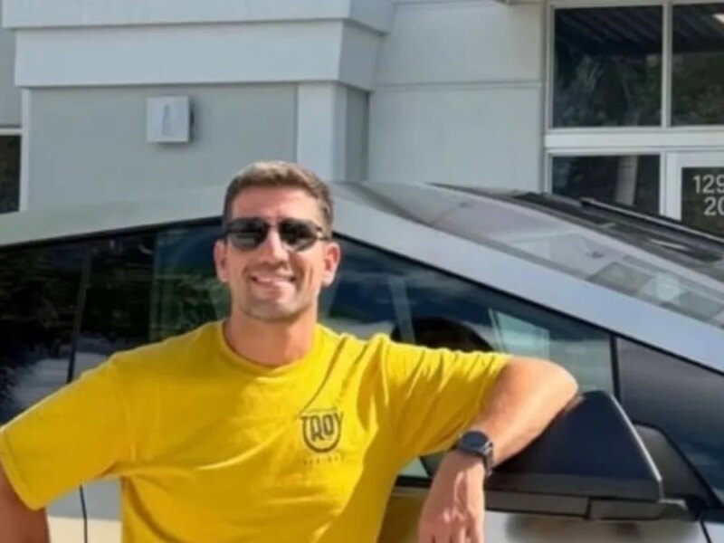 La provocación de Manuel Quintar junto a su Tesla Cybertruck: «Para que los radikukas me hagan publicidad»