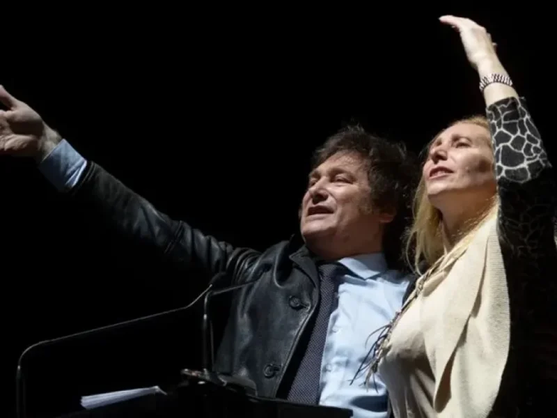Javier Milei reactiva su agenda en el interior con dos actos patrios en Rosario y Tucumán