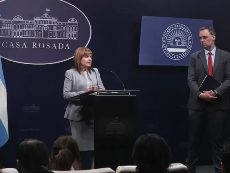 Patricia Bullrich dejará plantado a Adorni y reavivó la interna con los Milei: se conocieron los motivos