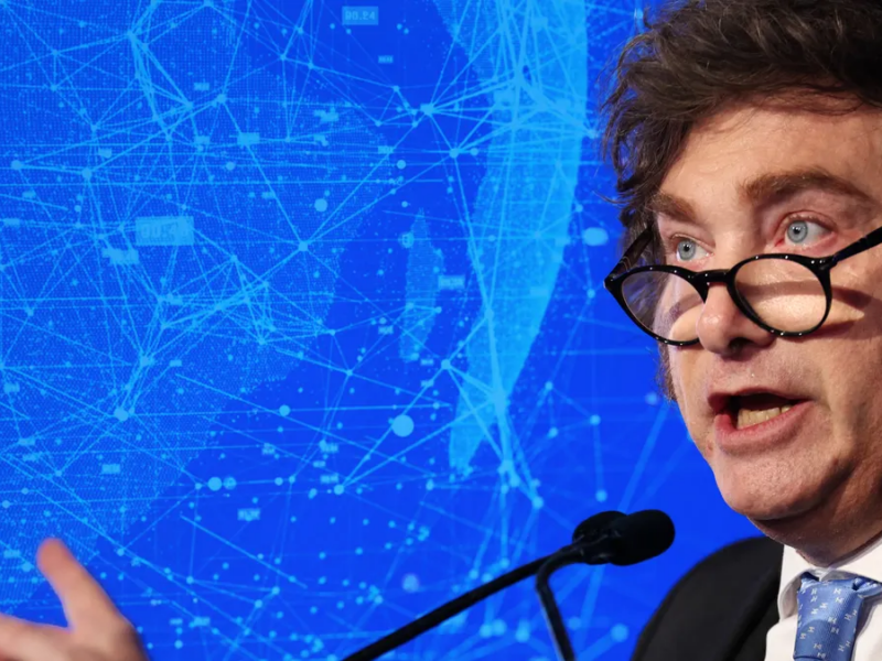 Con el Súper RIGI Javier Milei busca desarrollar en el país una Inteligencia Artificial libre de regulaciones