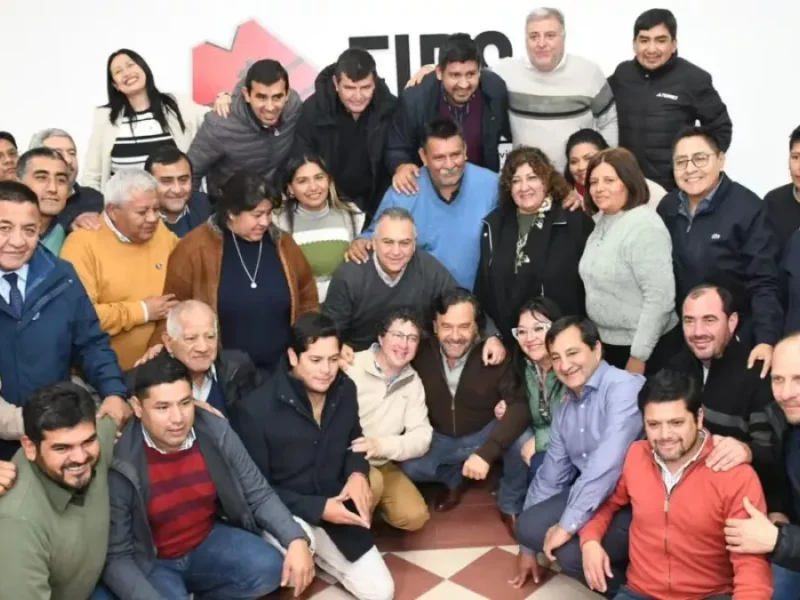 Gustavo Sáenz pidió unidad para enfrentar el ajuste nacional junto a los intendentes