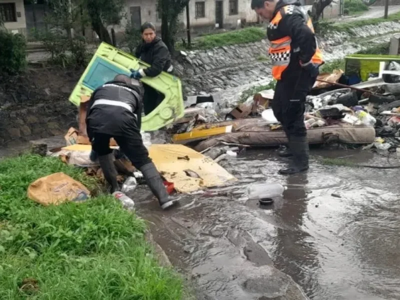 Aguas del Norte advirtió por qué colapsan los barrios cada vez que llueve intensamente