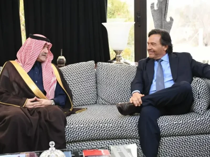 Gustavo Sáenz recibió al embajador de Arabia Saudita para impulsar inversiones en sectores estratégicos de Salta