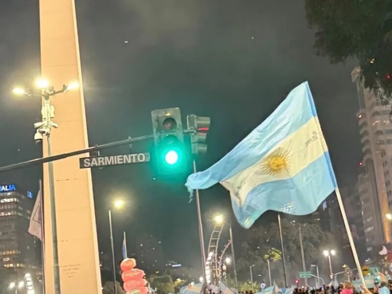 Feriado por el regreso de la Selección Argentina: crece la presión sobre el Gobierno para que defina el asueto
