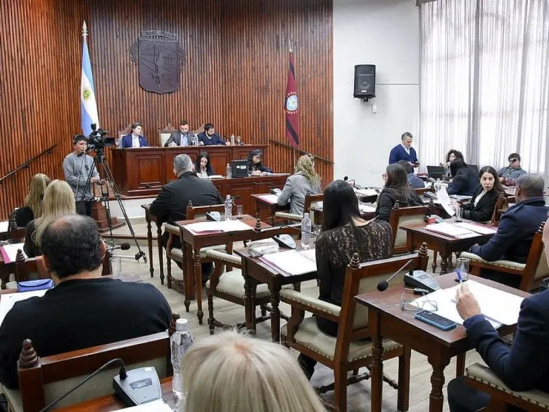 Fuerte cruce en el Concejo: rechazaron sancionar al edil José García por los incidentes en la sede libertaria