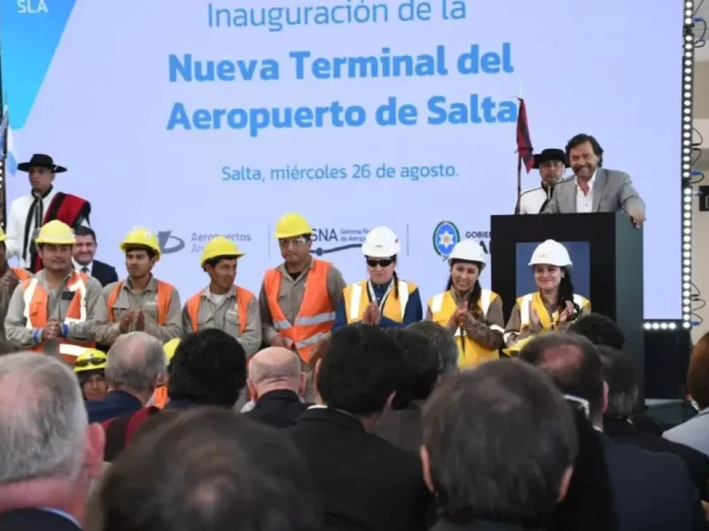 Gustavo Sáenz anunció 300 nuevos agentes y más de 150 vehículos para la Policía de Salta