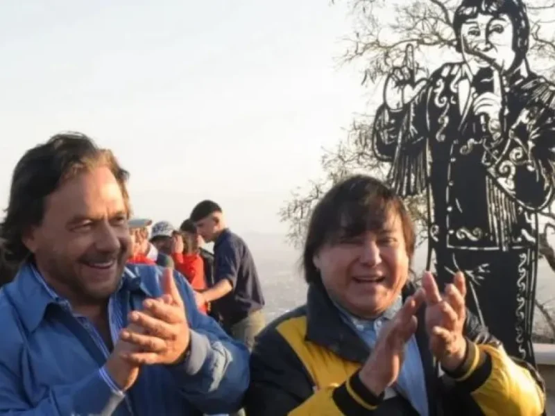 Sáenz celebró el homenaje a Ricky Maravilla: “Un verdadero ejemplo de esfuerzo y superación”