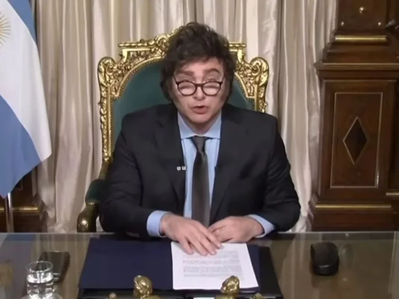 Javier Milei apuntó contra el kirchnerismo y lanzó una fuerte advertencia: “Si no ganamos es porque como sociedad estamos decidiendo suicidarnos”