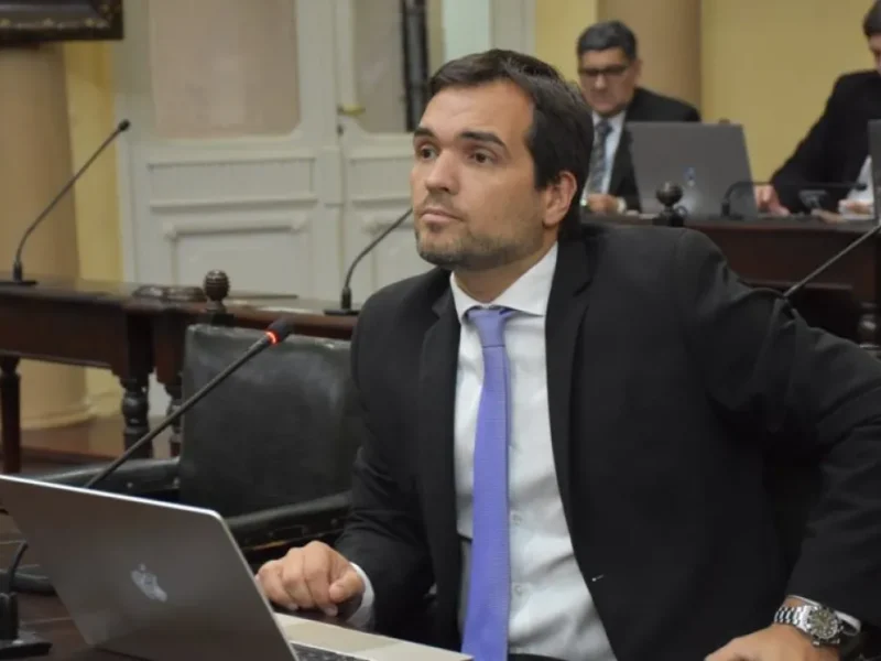 Colonia Santa Rosa aprobó una nueva Carta Orgánica con límites a dietas y respaldo a la producción local
