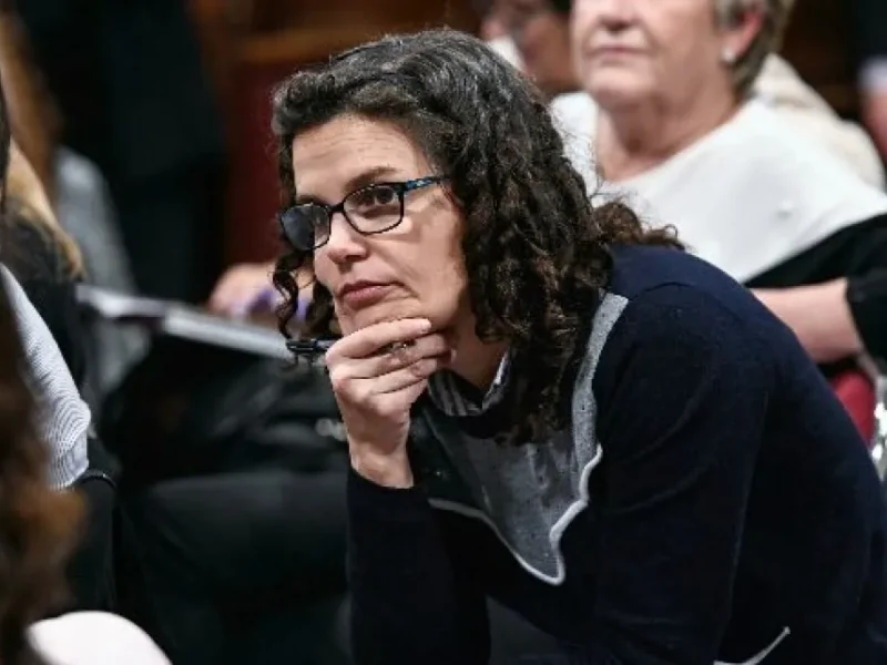 Cristina Fiore negó que la unidad educativa 7160 sea una “escuela fantasma” y llevará la documentación a la Justicia