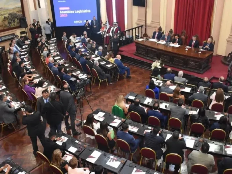 El Gobierno de Salta promulgó las leyes que habilitan financiamiento por hasta US$250 millones: qué significa