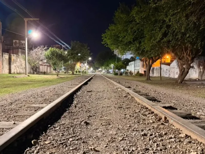 El Plan de alumbrado avanza sobre las vías: instalaron 50 luces LED en un tramo estratégico