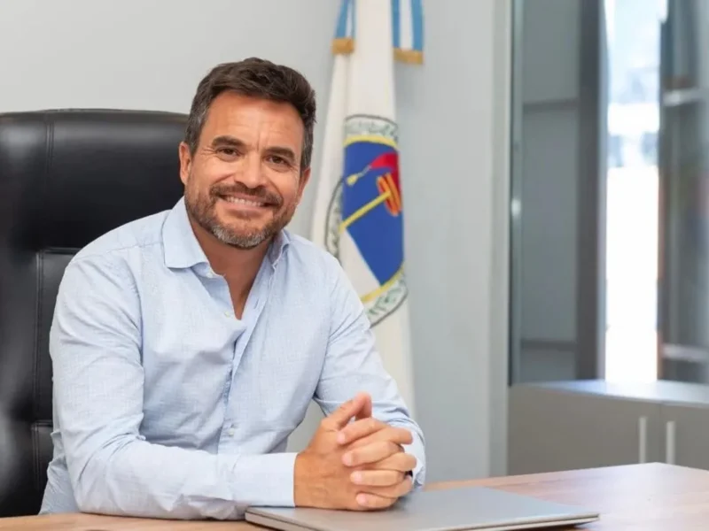 Revelan órdenes de pago a la esposa de Federico Posadas: qué respondió el exministro