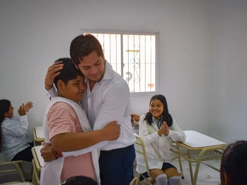 Tartagal: Gustavo Sáenz y Franco Hernández Berni inauguraron nuevas aulas climatizadas para más de 600 alumnos