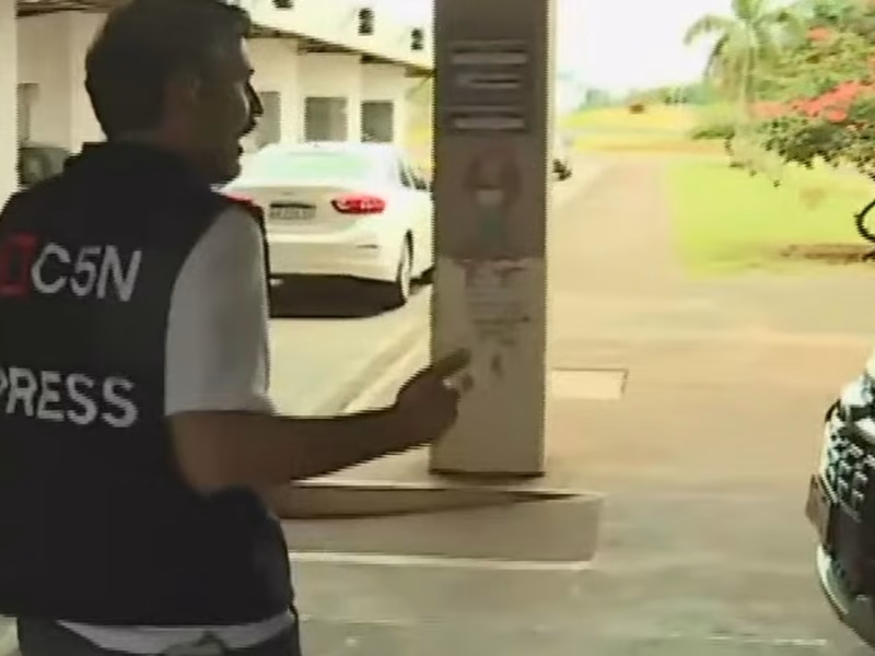 Nicolás Munafó mostró en C5N los controles por donde pasó Flávio Bolsonaro a la Argentina: «No te piden nada»